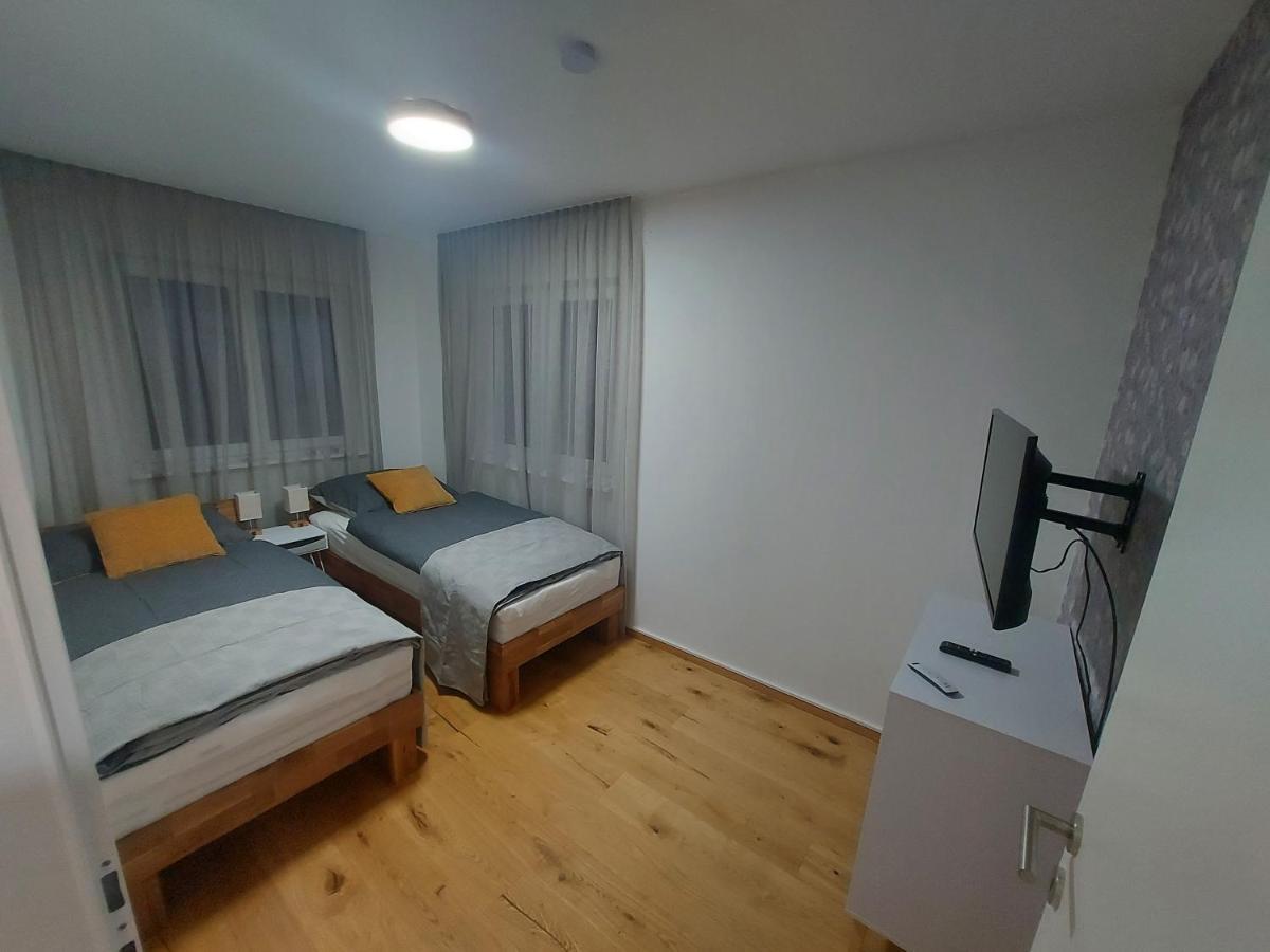 Unicorn Apartment Nueziders Ngoại thất bức ảnh