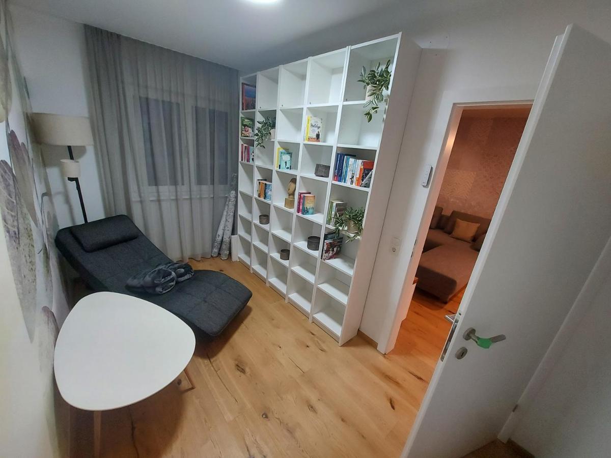 Unicorn Apartment Nueziders Ngoại thất bức ảnh