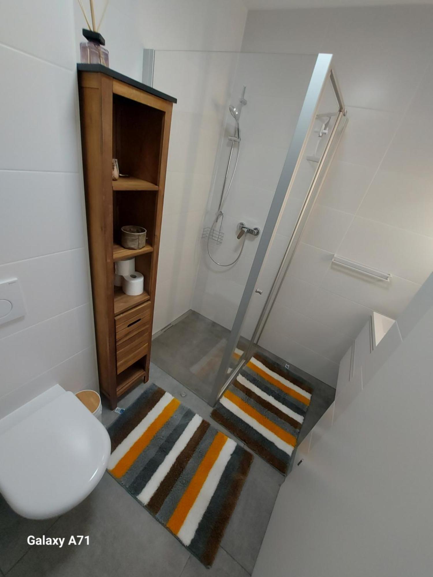 Unicorn Apartment Nueziders Ngoại thất bức ảnh